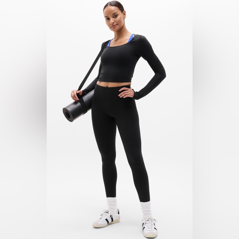 NWT ATHLETA Transcend Top BLACK Sz MED